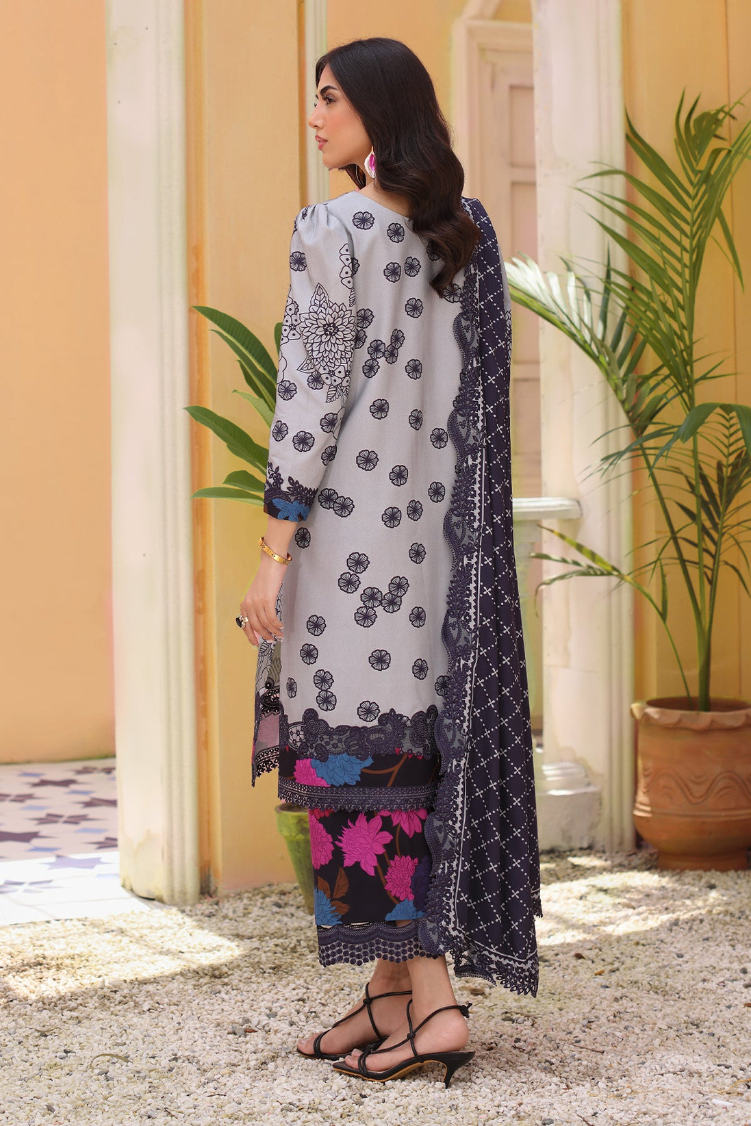 BR Charizma Sheen E/Shawl'24 D#405