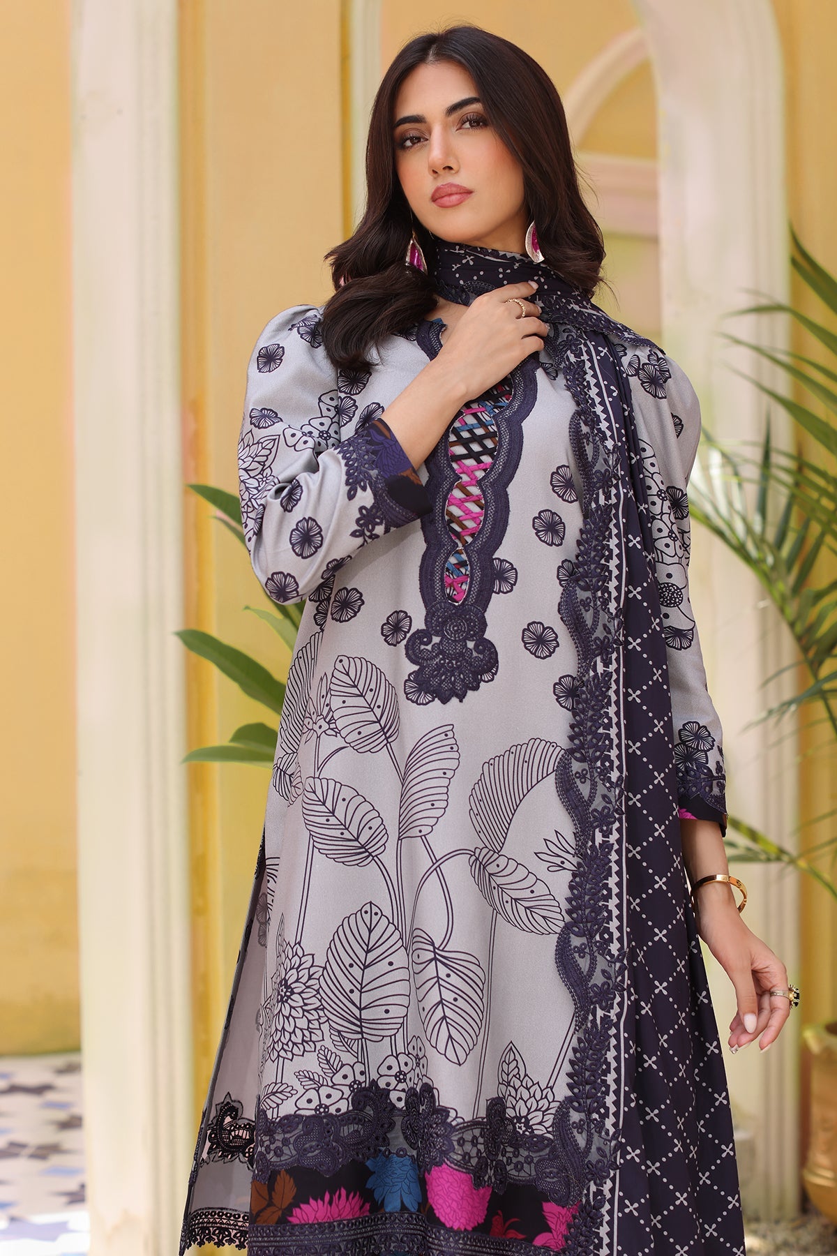 BR Charizma Sheen E/Shawl'24 D#405