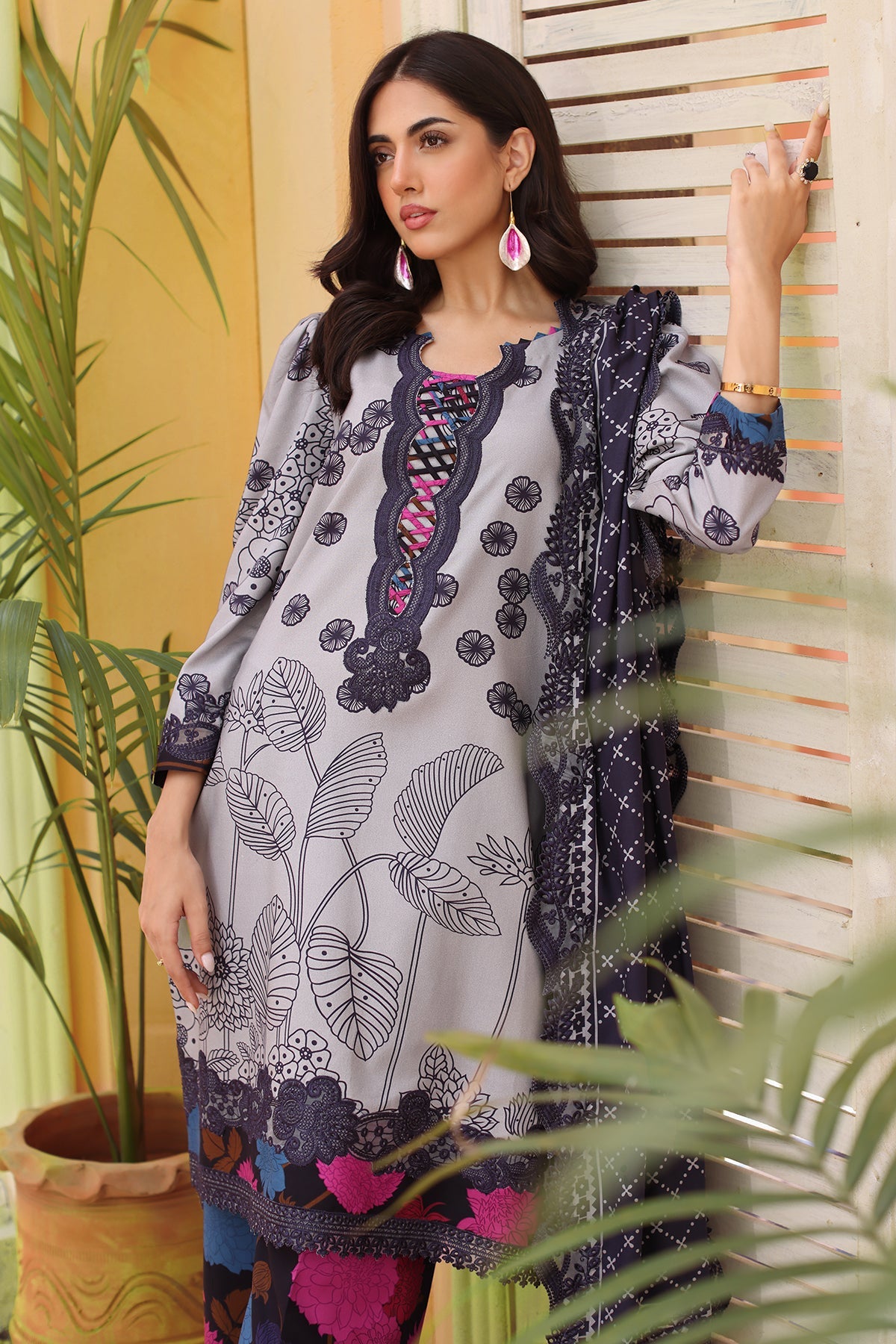 BR Charizma Sheen E/Shawl'24 D#405