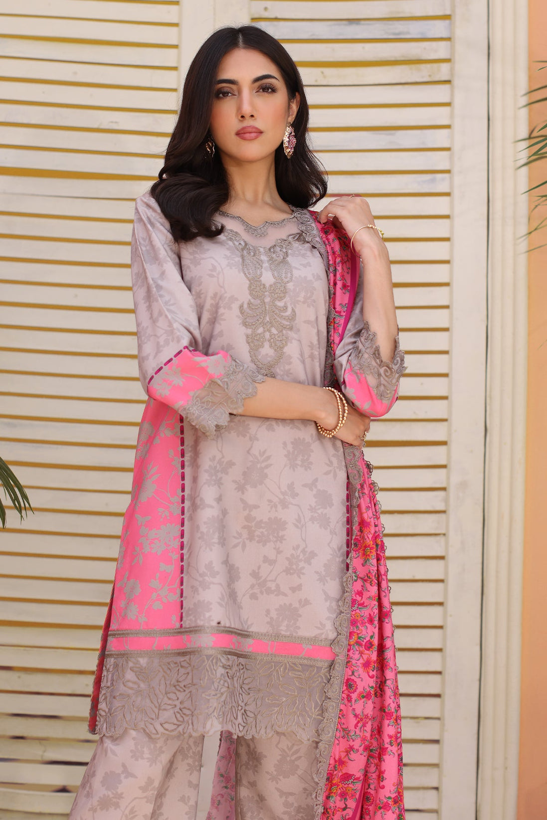BR Charizma Sheen E/Shawl'24 D#404