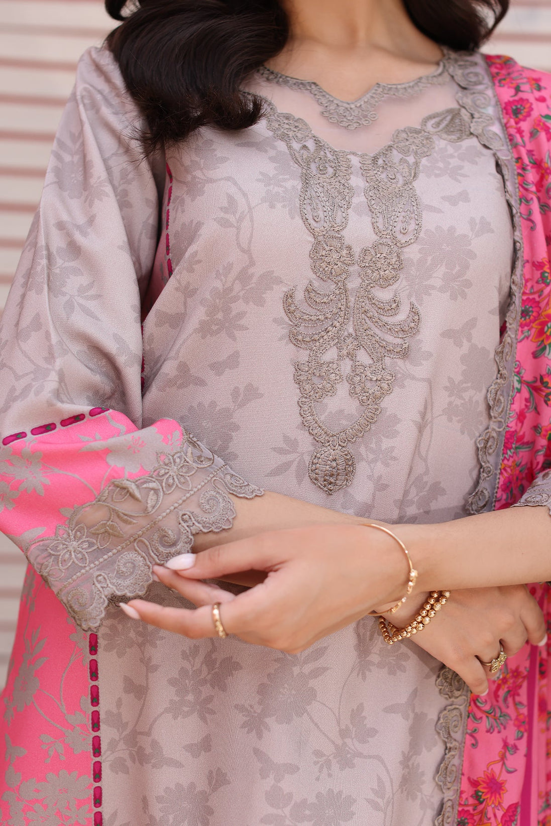 BR Charizma Sheen E/Shawl'24 D#404