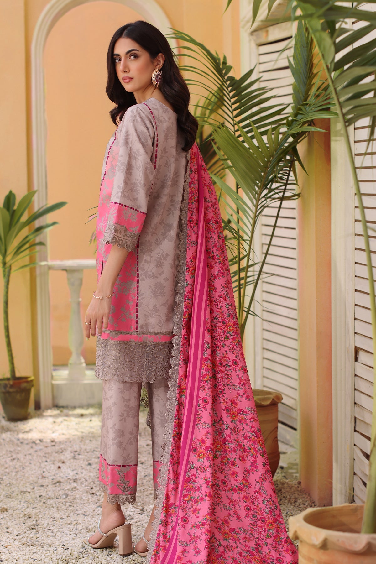 BR Charizma Sheen E/Shawl'24 D#404