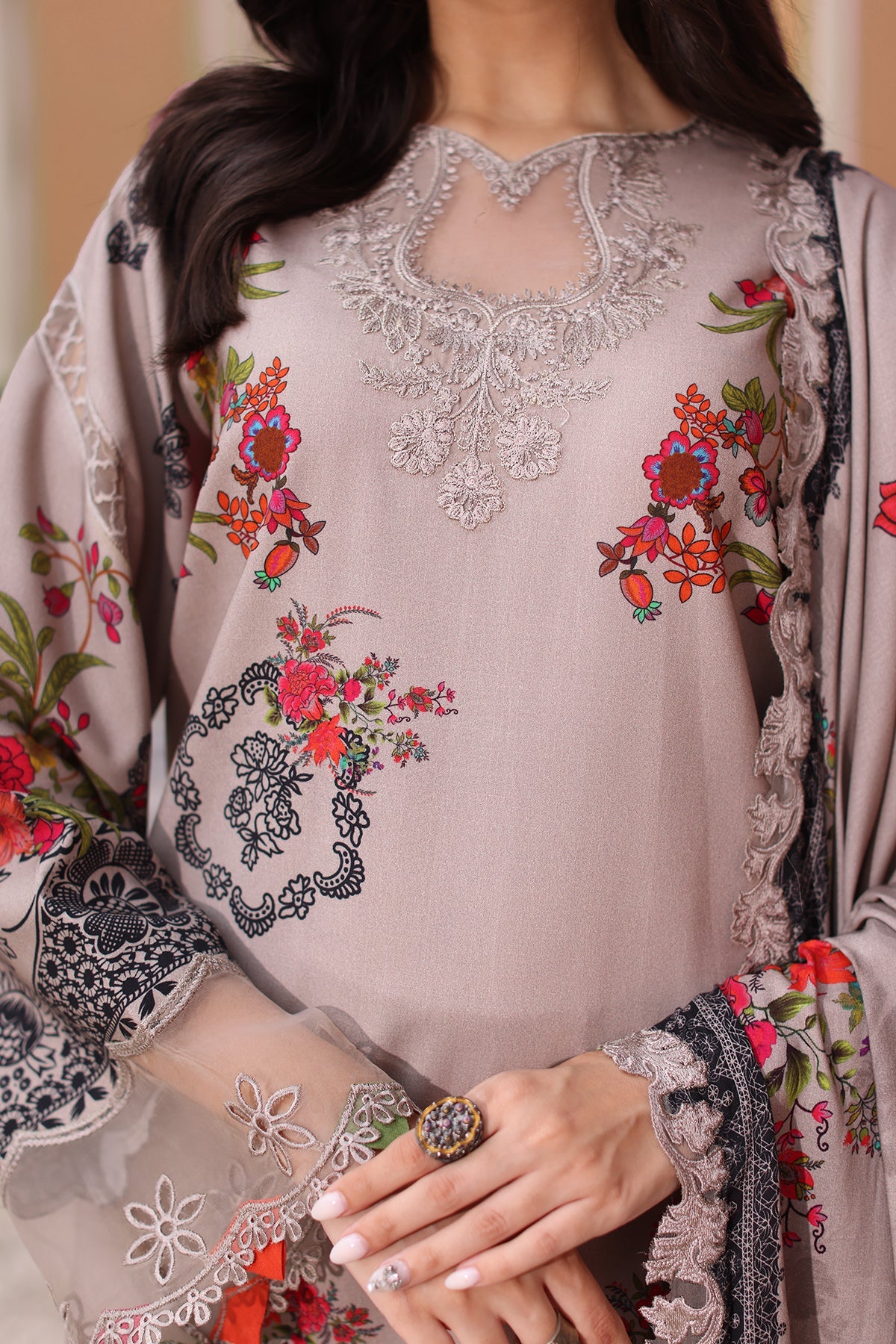 BR Charizma Sheen E/Shawl'24 D#402