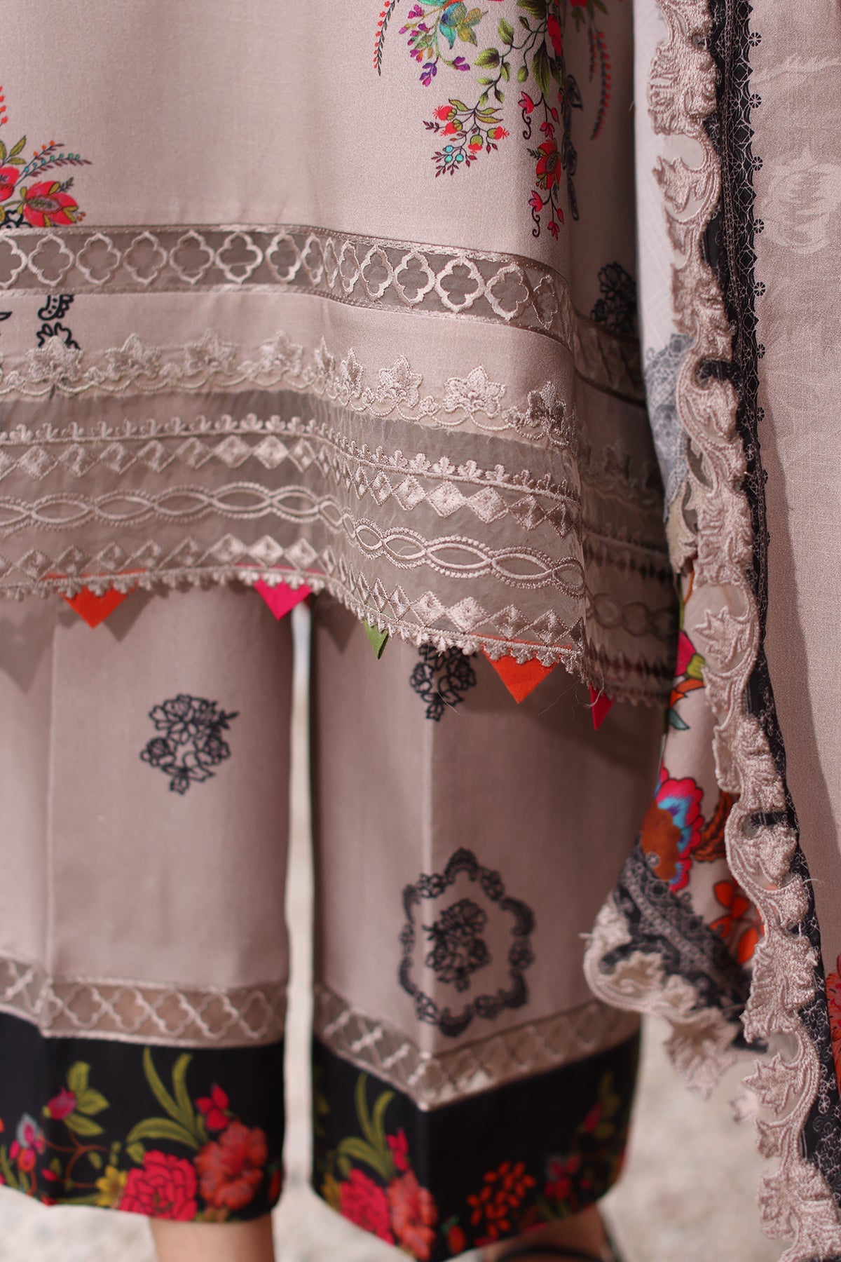 BR Charizma Sheen E/Shawl'24 D#402