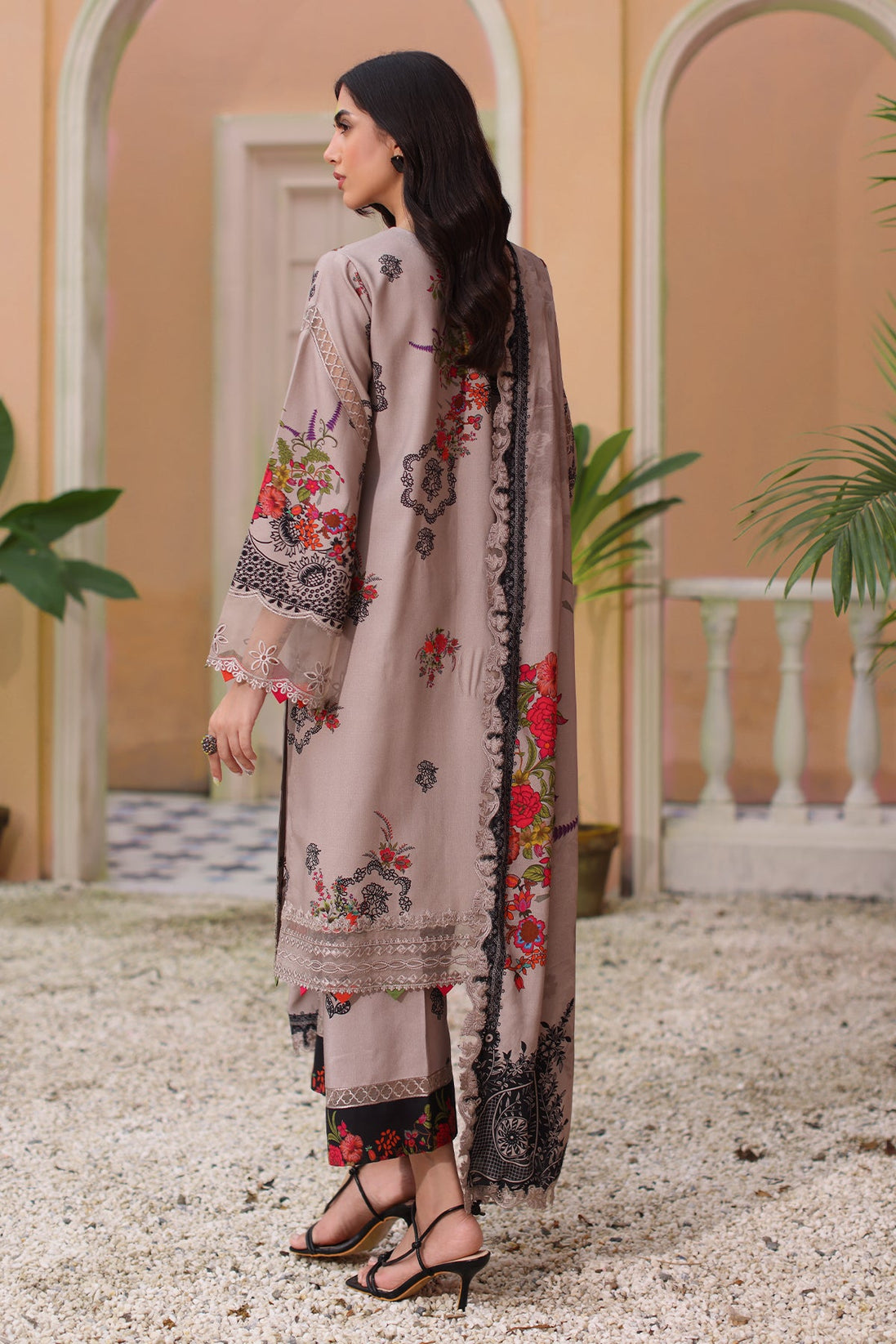 BR Charizma Sheen E/Shawl'24 D#402