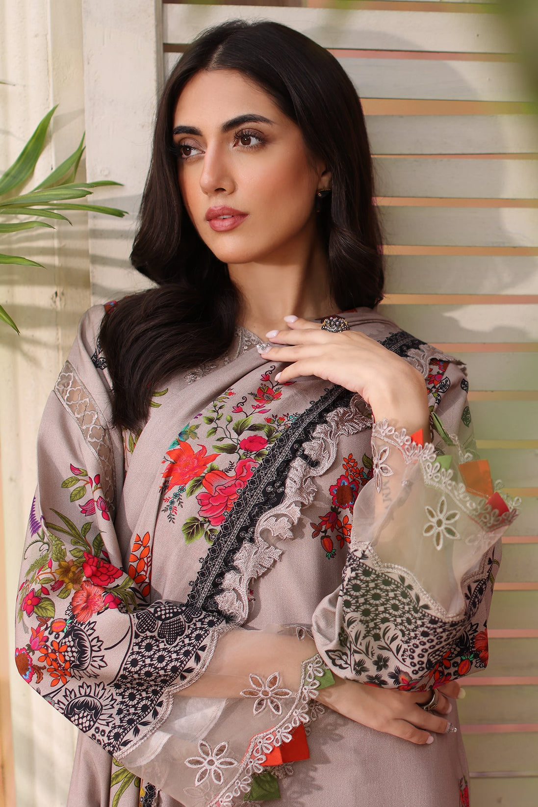 BR Charizma Sheen E/Shawl'24 D#402
