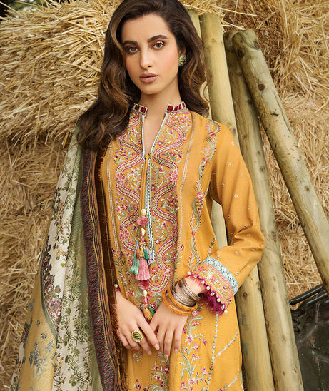 Sobia Nazir Autumn Winter'22 D#04 B