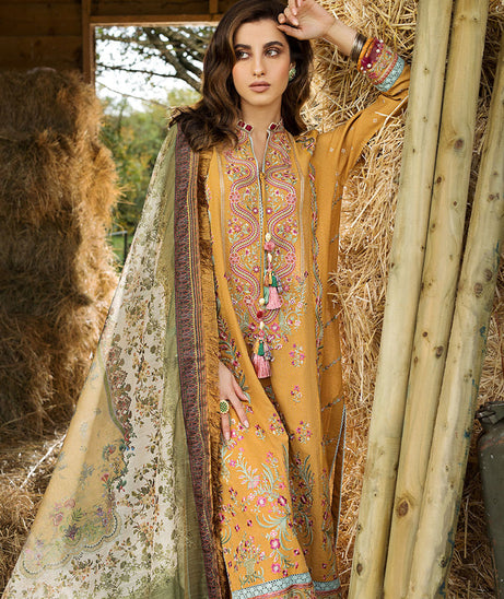 Sobia Nazir Autumn Winter'22 D#04 B