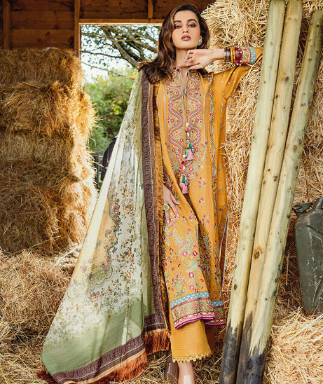 Sobia Nazir Autumn Winter'22 D#04 B