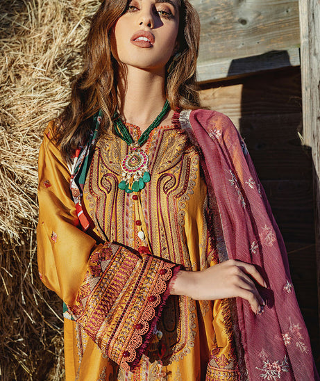 Sobia Nazir Autumn Winter'22 D#02 B