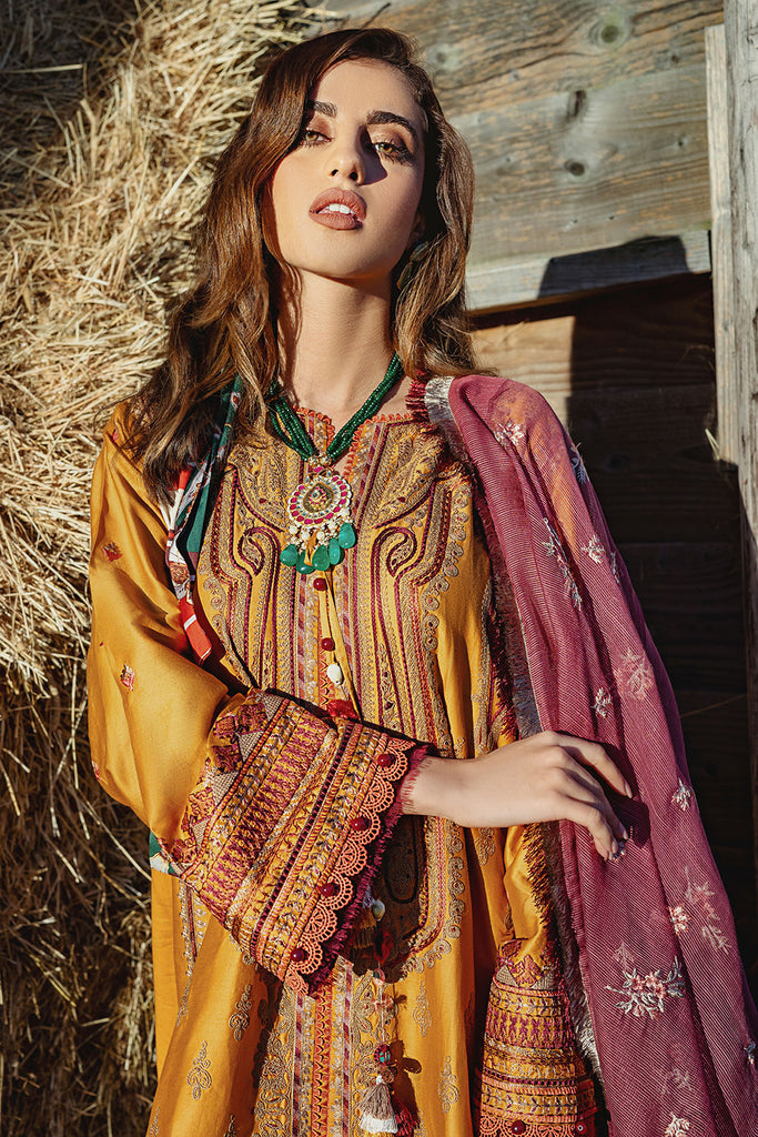 Sobia Nazir Autumn Winter'22 D#02 B