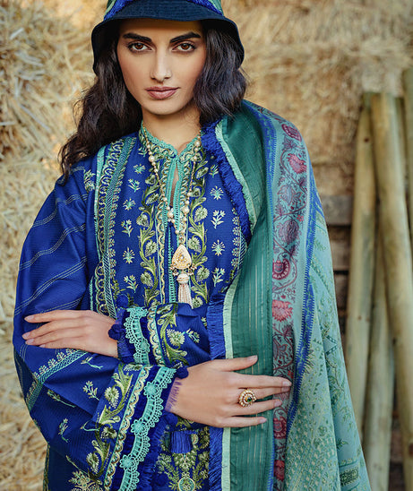 Sobia Nazir Autumn Winter'22 D#09 B