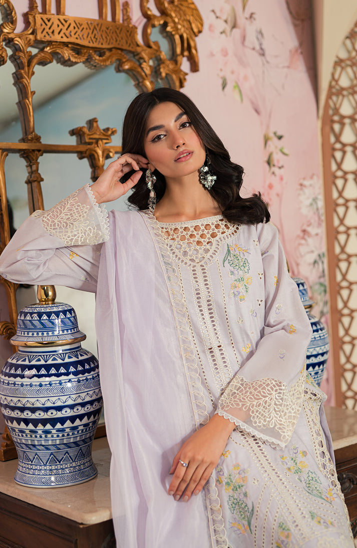 Emaan Adeel Ayra L/Lawn`24 AR#10