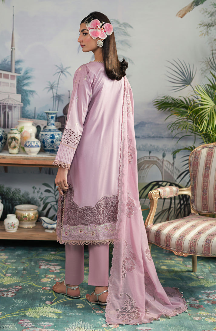 Emaan Adeel Ayra L/Lawn`24 AR#03