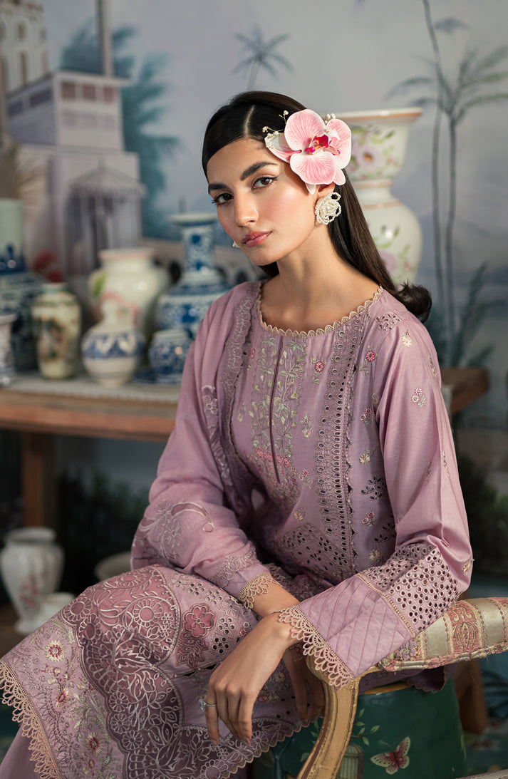 Emaan Adeel Ayra L/Lawn`24 AR#03