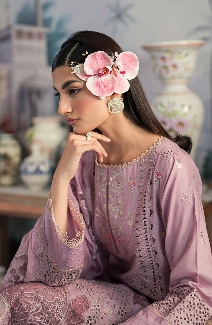Emaan Adeel Ayra L/Lawn`24 AR#03