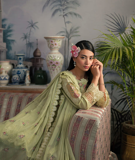 Emaan Adeel Ayra L/Lawn`24 AR#02