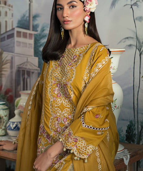 Emaan Adeel Ayra L/Lawn`24 AR#06