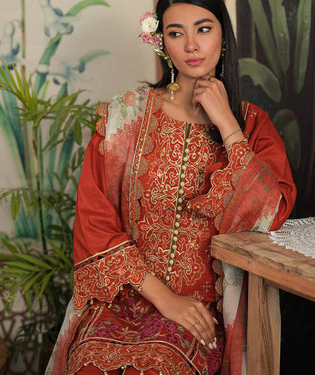 Emaan Adeel Ayra L/Lawn`24 AR#08