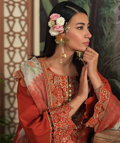 Emaan Adeel Ayra L/Lawn`24 AR#08