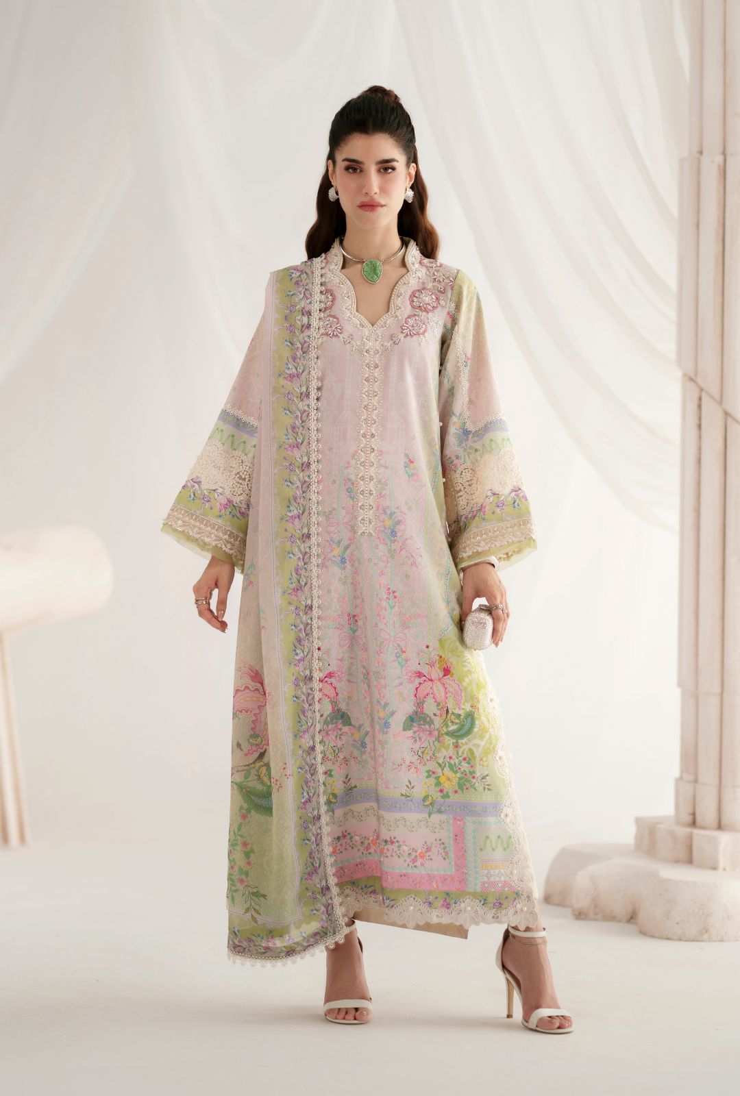 AJR Garden Whispers Silk`25 D#3