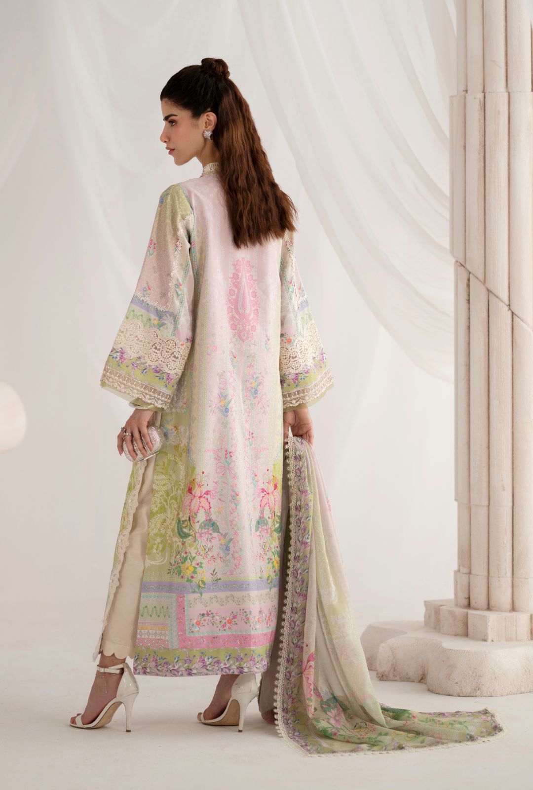 AJR Garden Whispers Silk`25 D#3