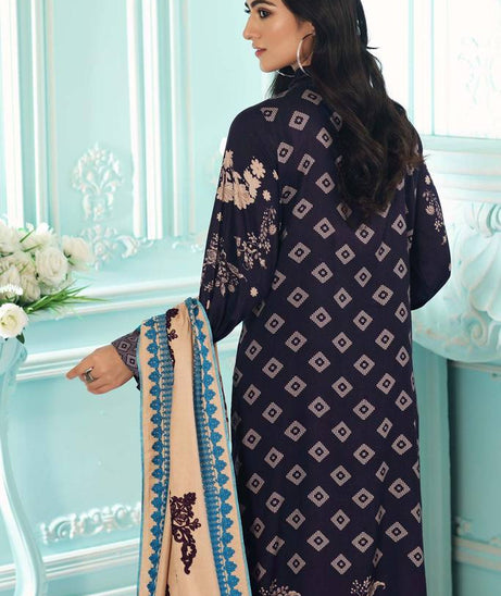 RA Aniq P/Kotail Emb Shawl`21 ANW#7