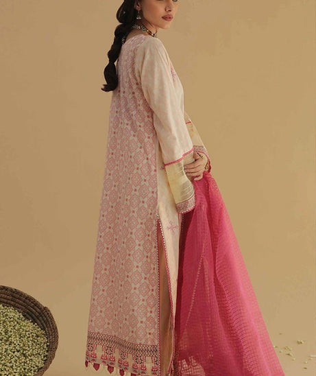 Aabyaan Aarzu Luxury Lawn`22 AA#01