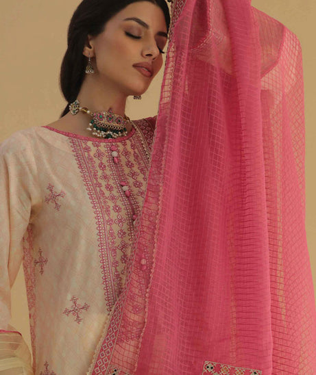 Aabyaan Aarzu Luxury Lawn`22 AA#01