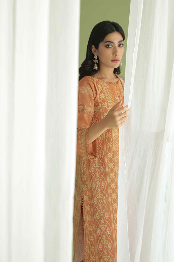 Aabyaan Aarzu Luxury Lawn`22 AA#06