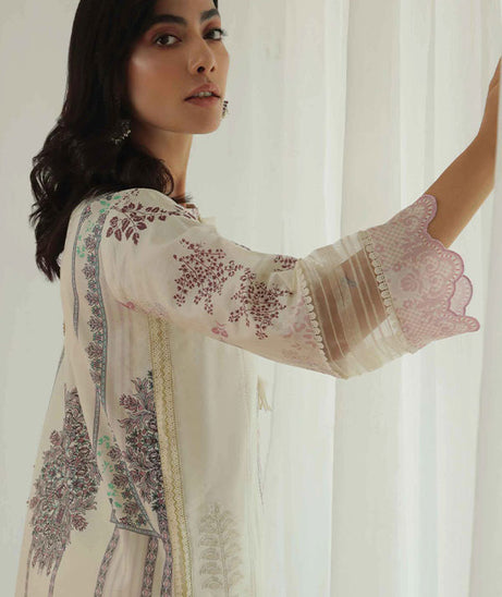 Aabyaan Aarzu Luxury Lawn`22 AA#07