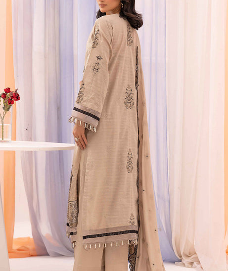 Aalaya Nayaab Emb Lawn`25 D#03