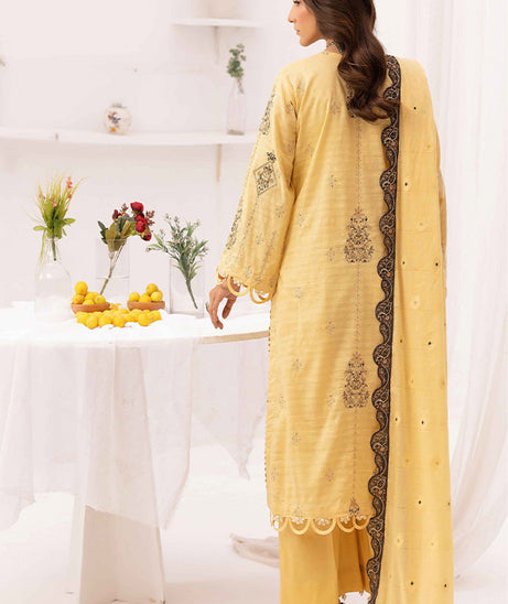 Aalaya Nayaab Emb Lawn`25 D#06