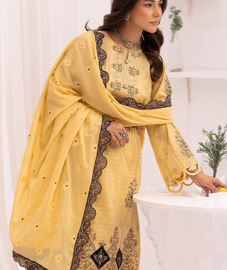 Aalaya Nayaab Emb Lawn`25 D#06