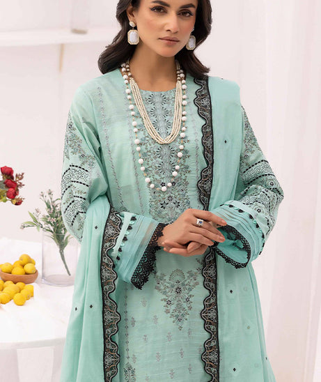 Aalaya Nayaab Emb Lawn`25 D#07