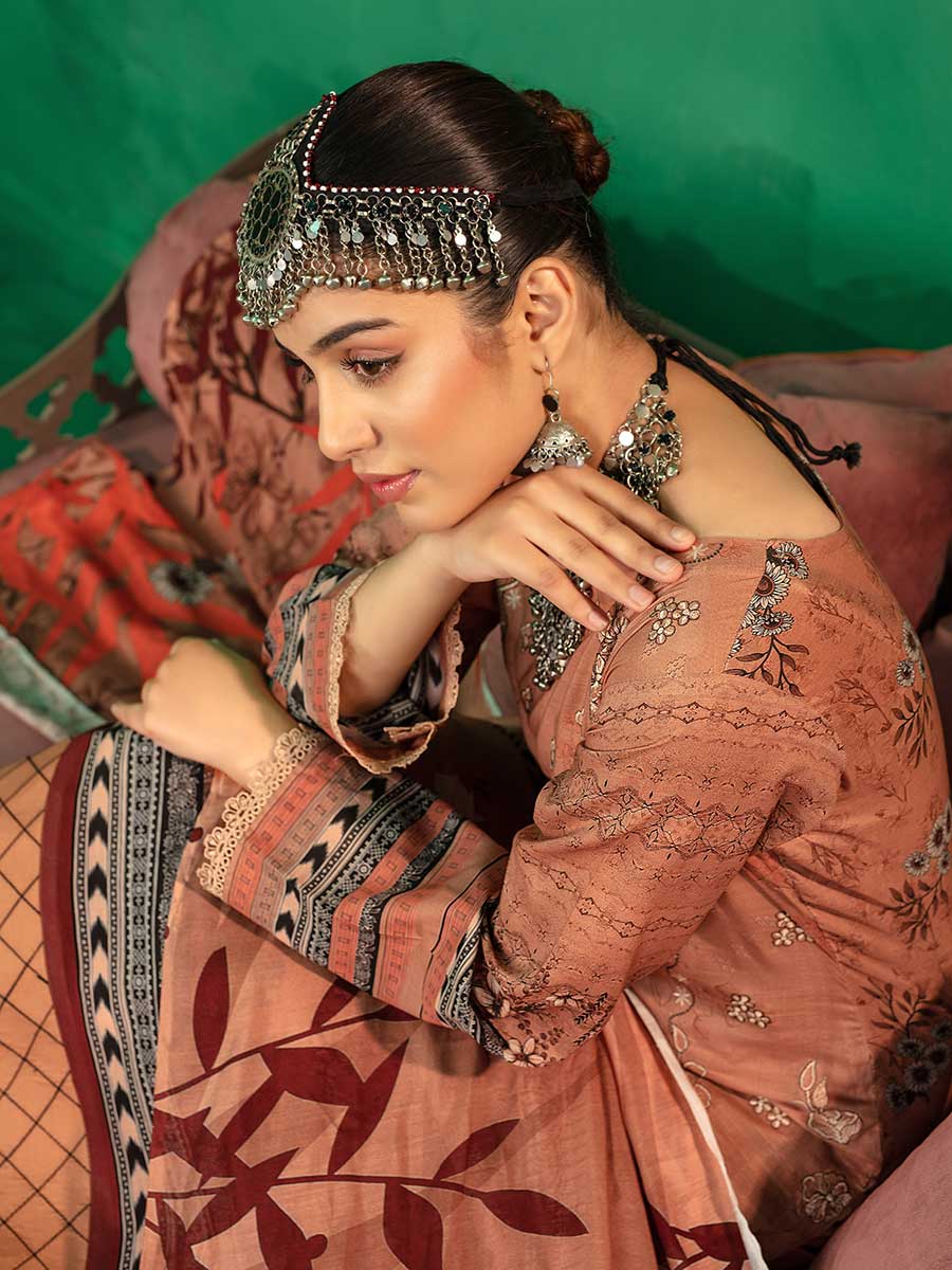 Aalaya Embellish Lawn'25 VOL-1 DES#02