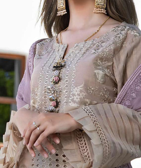 Abiha Ibrahim Kaira E/Lawn`23 D#8