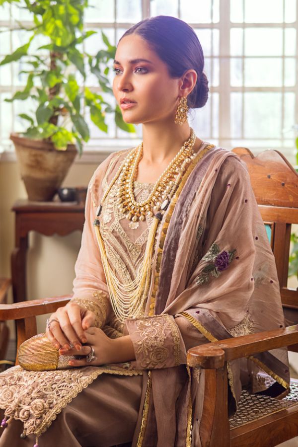 Al Zohaib Formals Wedding Edition`22 D#4 Valentino
