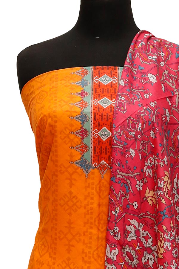 Alishba Classic Lawn`23 D#2383 Orange