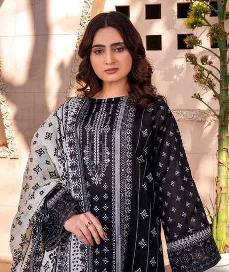 Alishba D/Print Lawn`25 D#4074 (Black)