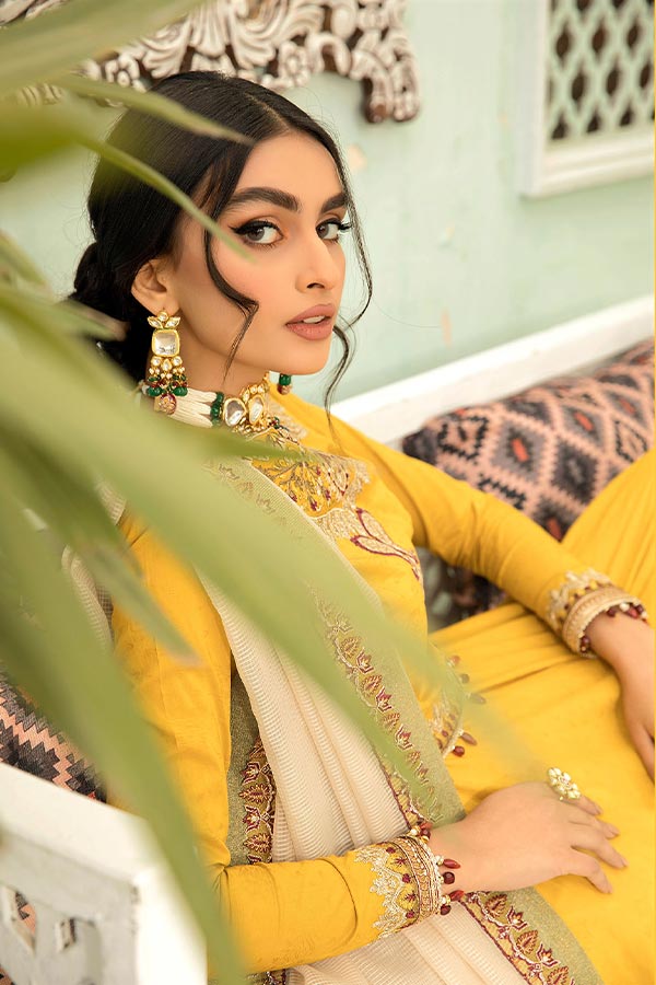 Anamta by Mahwish Luxury Lawn'22 D#03 GUL-E-AFSHAN