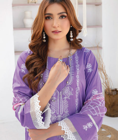 Anora Noor Emb Lawn'24 D#10