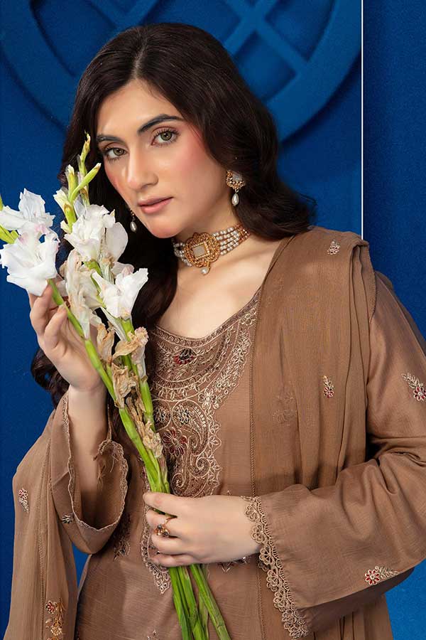 Anora Festival Emb Lawn`26 D#2003