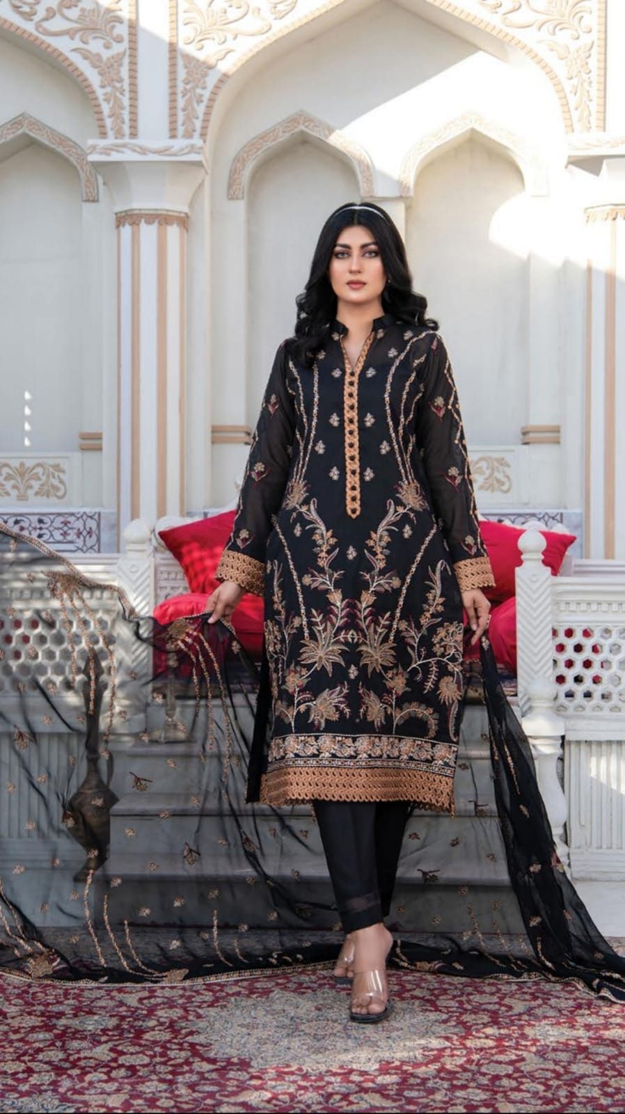 Palwasha Araish Lawn`23 D#1