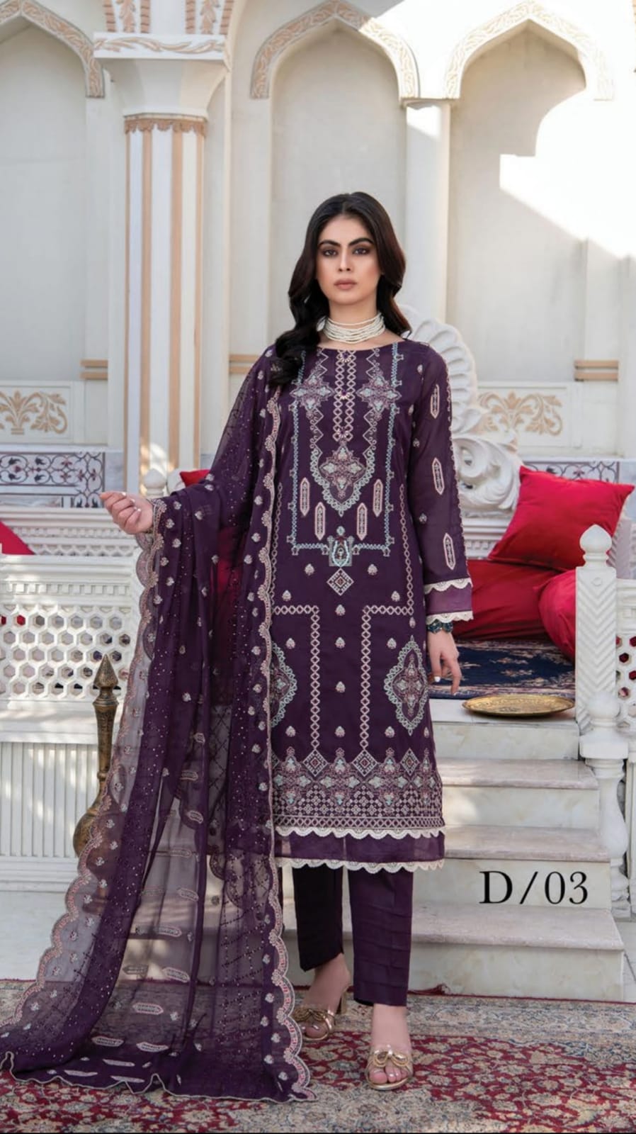 Palwasha Araish Lawn`23 D#3