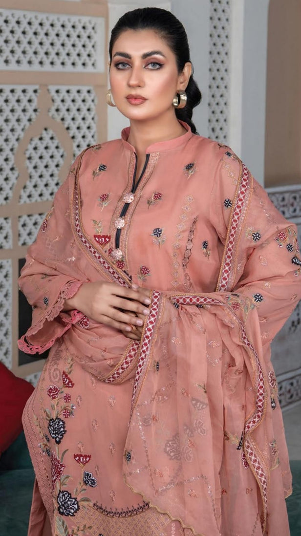 Palwasha Araish Lawn`23 D#6