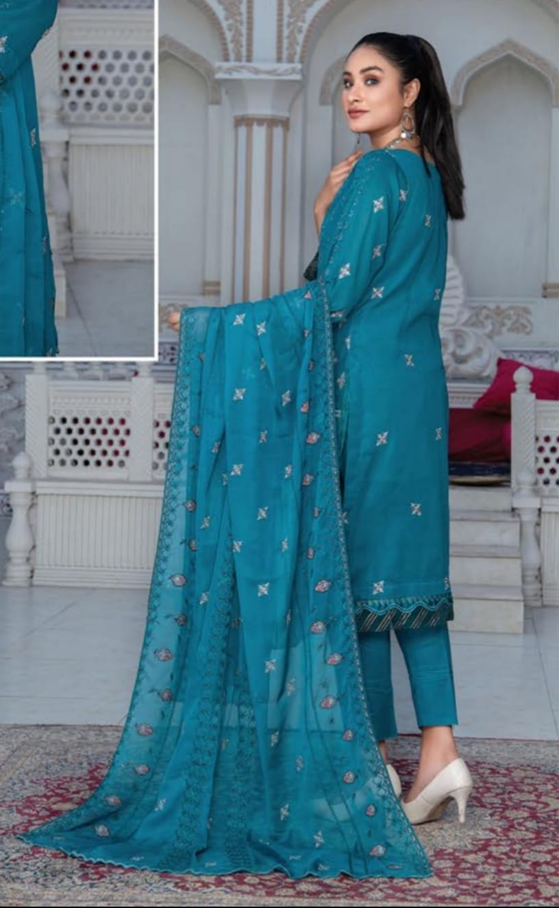 Palwasha Araish Lawn`23 D#8