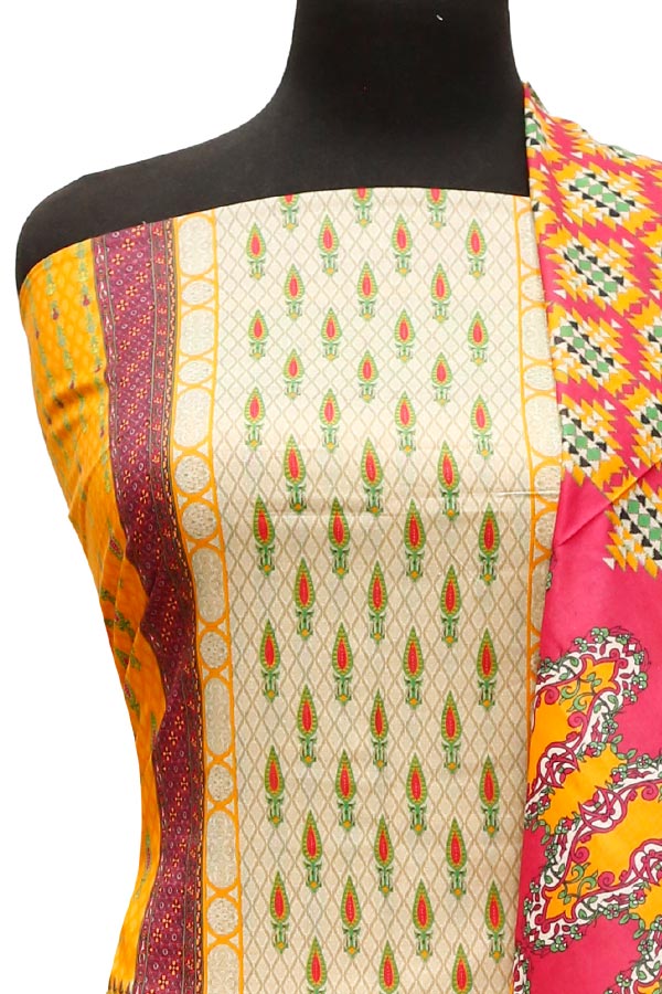 Areesha Khan Riwayat Lawn'22 D # 21168 Orange