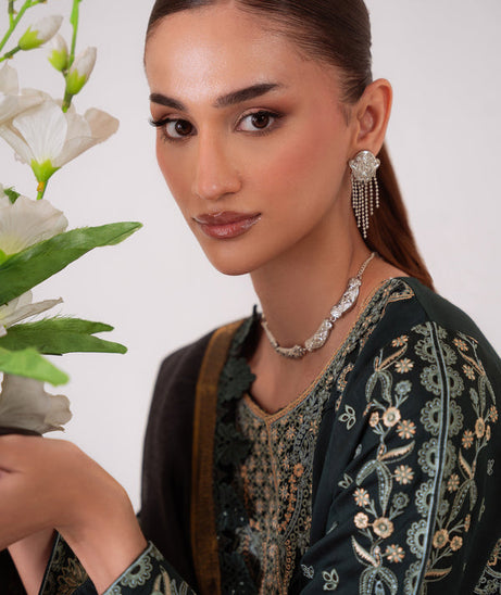 Aabyaan Miraal Emb Viscose`25 AV#01