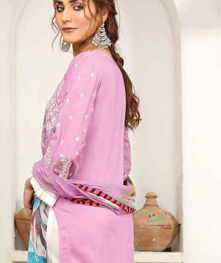 Ayesha .B Charizmatic Linen'21 D#6